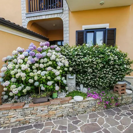 Cvitan 1. Floor 아파트 *