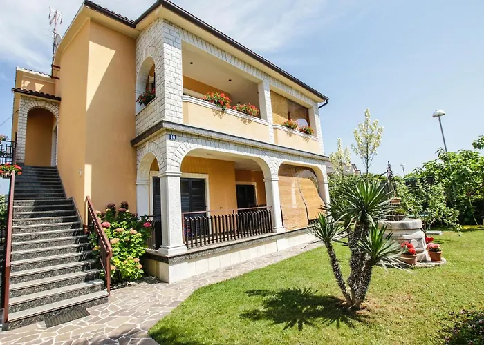 Cvitan 1. Floor 포레치