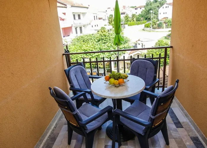 아파트 Cvitan 1. Floor *