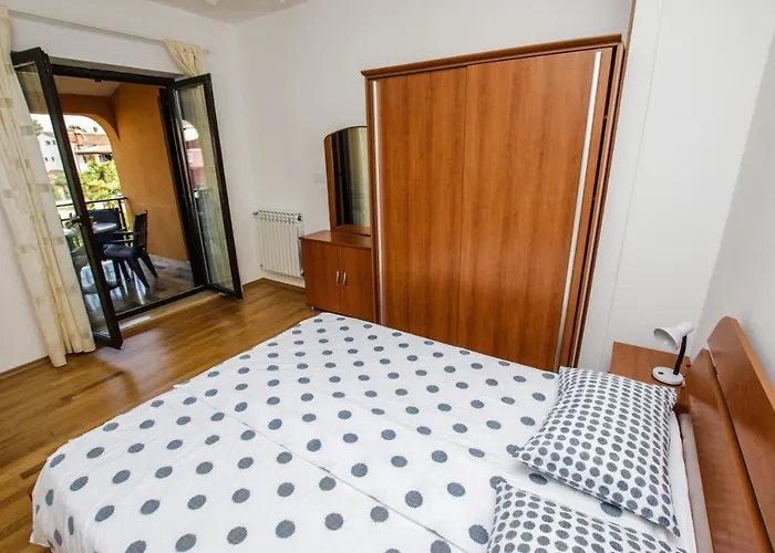 Cvitan 1. Floor * ポレッチ