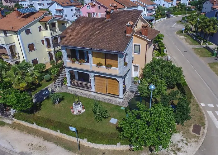 Appartement Cvitan 1. Floor Poreč