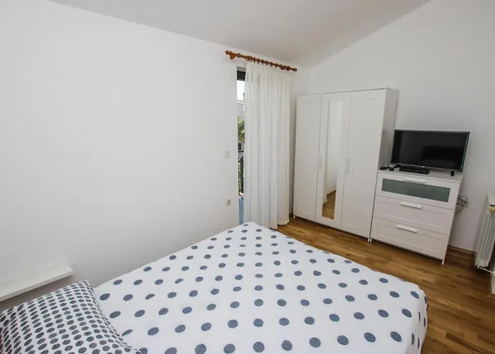 Cvitan 1. Floor * ポレッチ